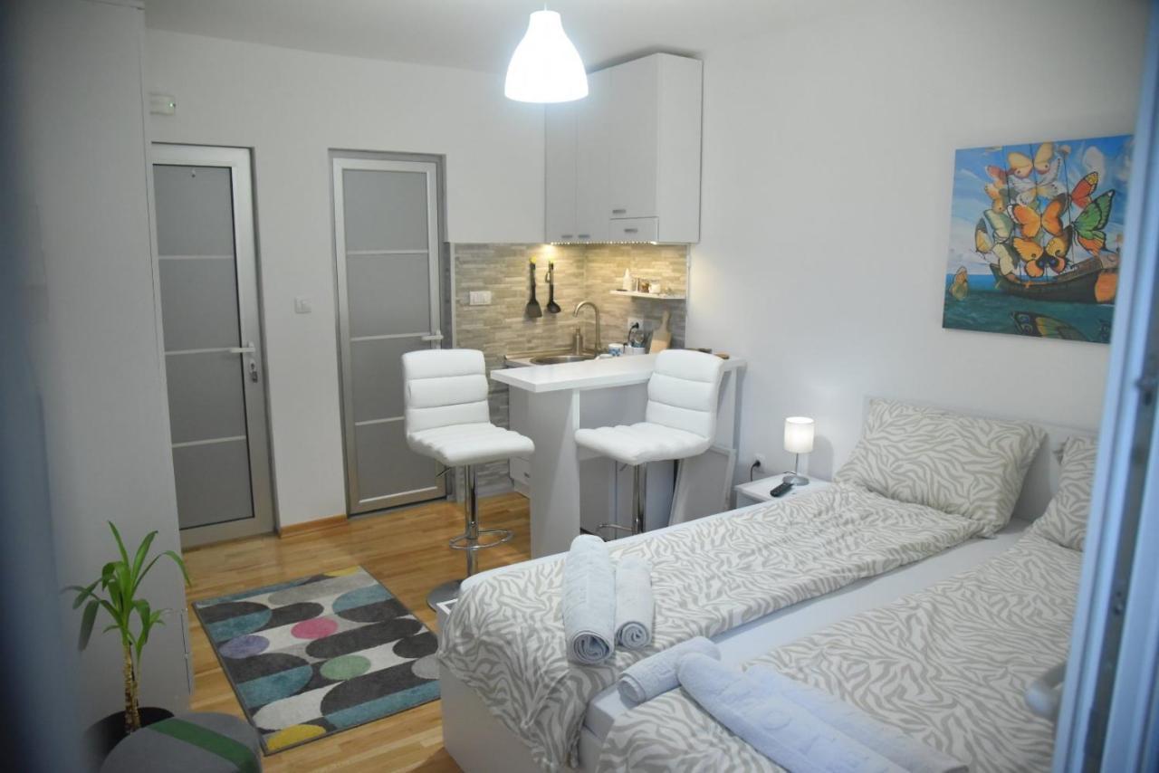 Ni Dekart 2 Apartment מראה חיצוני תמונה