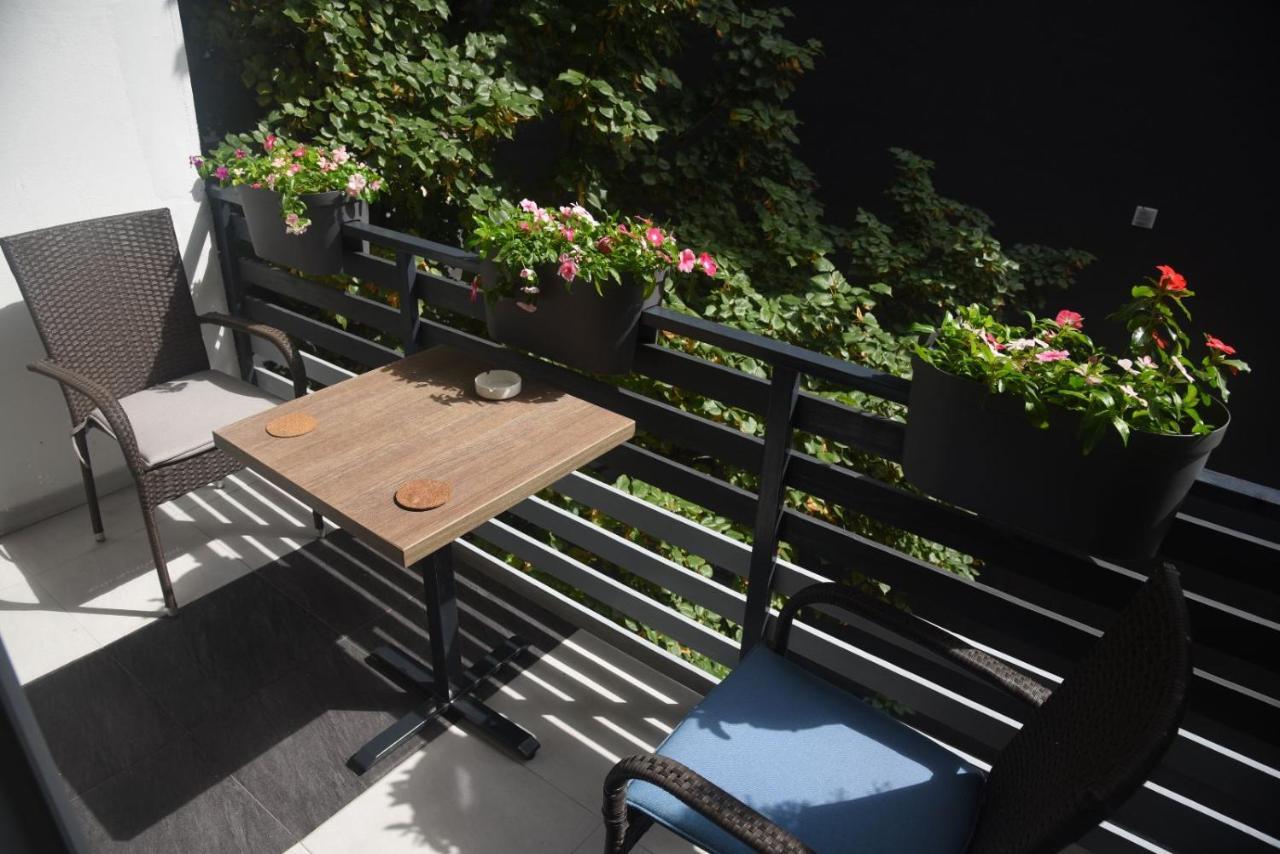 Ni Dekart 2 Apartment מראה חיצוני תמונה